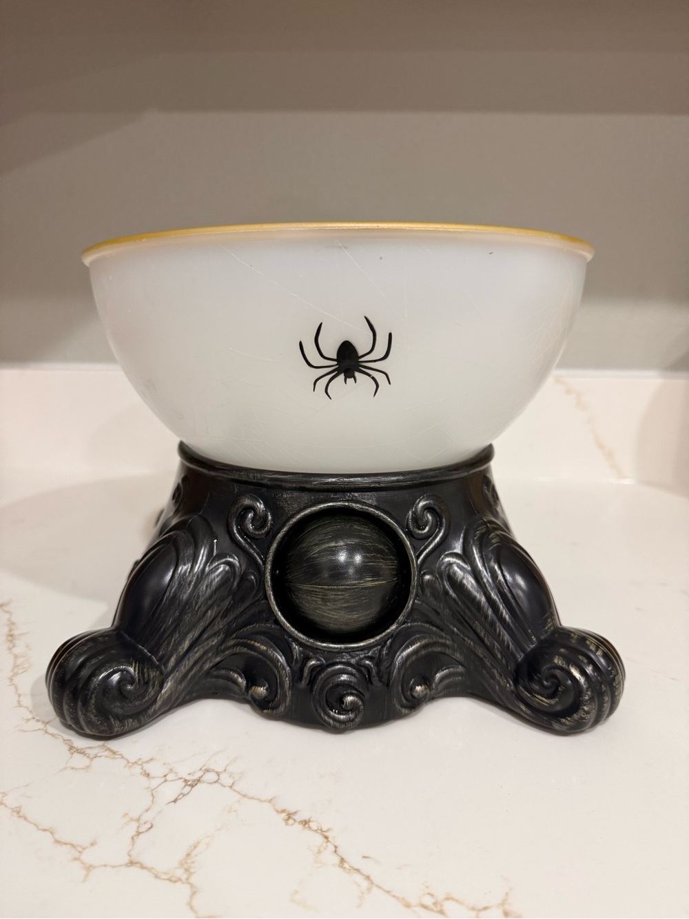 Talking, Light Up, Motion Sensor Trick or Treat Bowl *Working*